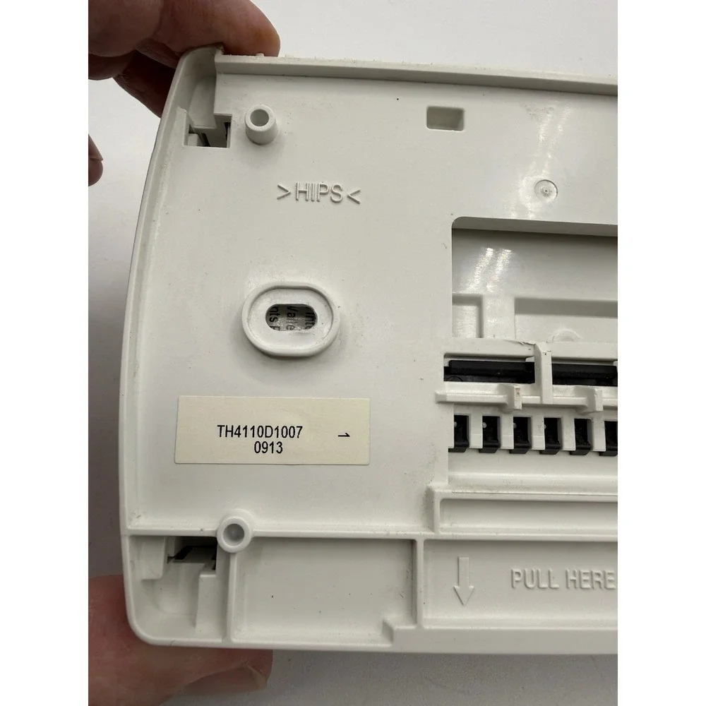 Honeywell Pro 4000 TH4110D1007 Programmable Thermostat 1H/1C Electric Gas Tested
